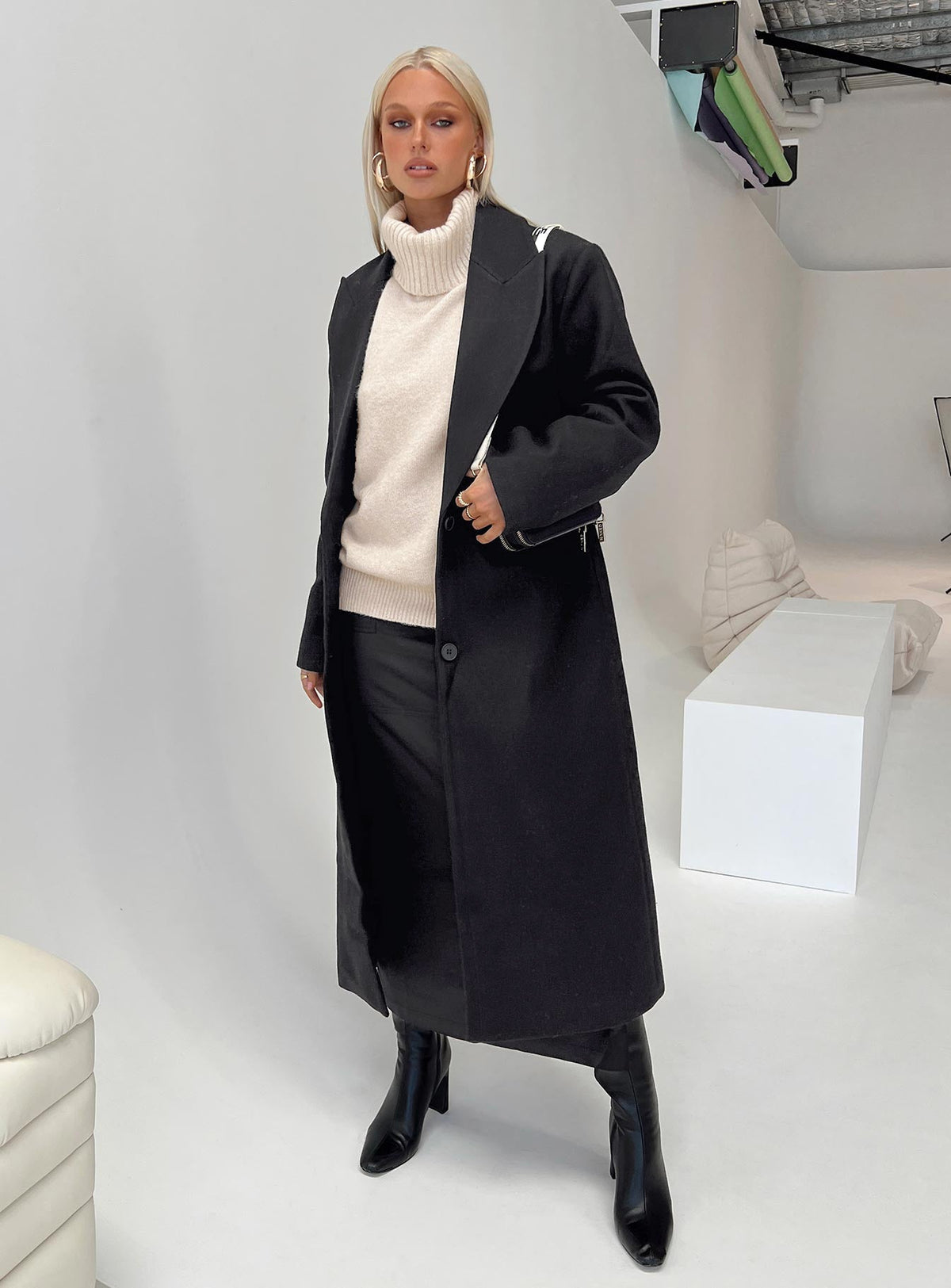 Abrigo Olsen negro