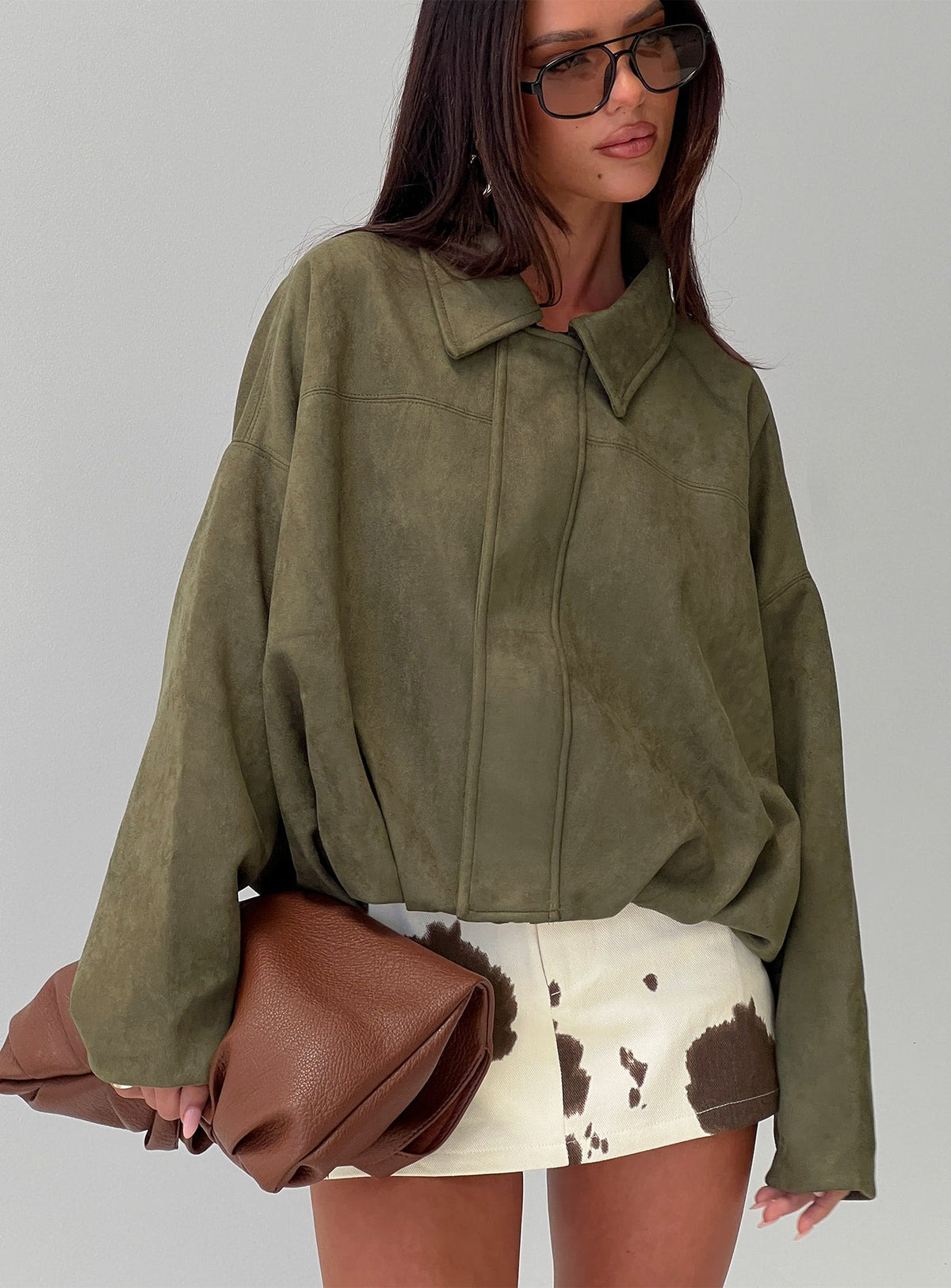 Chaqueta tipo bomber de ante sintético Enlightened color caqui