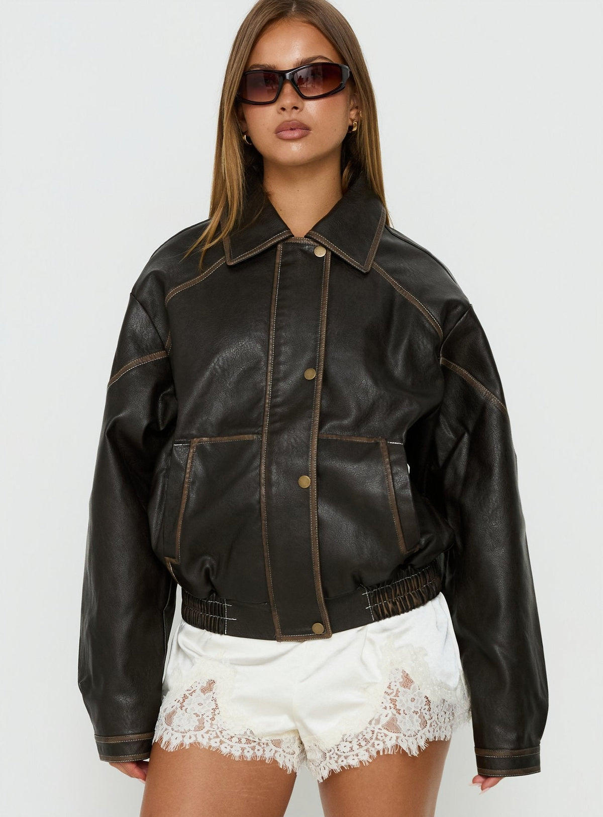 Chaqueta de piel sintética Jaxton marrón petite