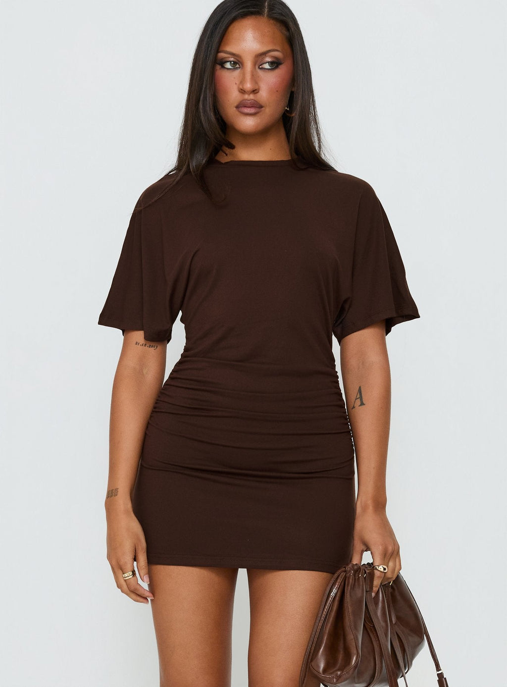Minivestido fruncido Hunni tipo camisa marrón