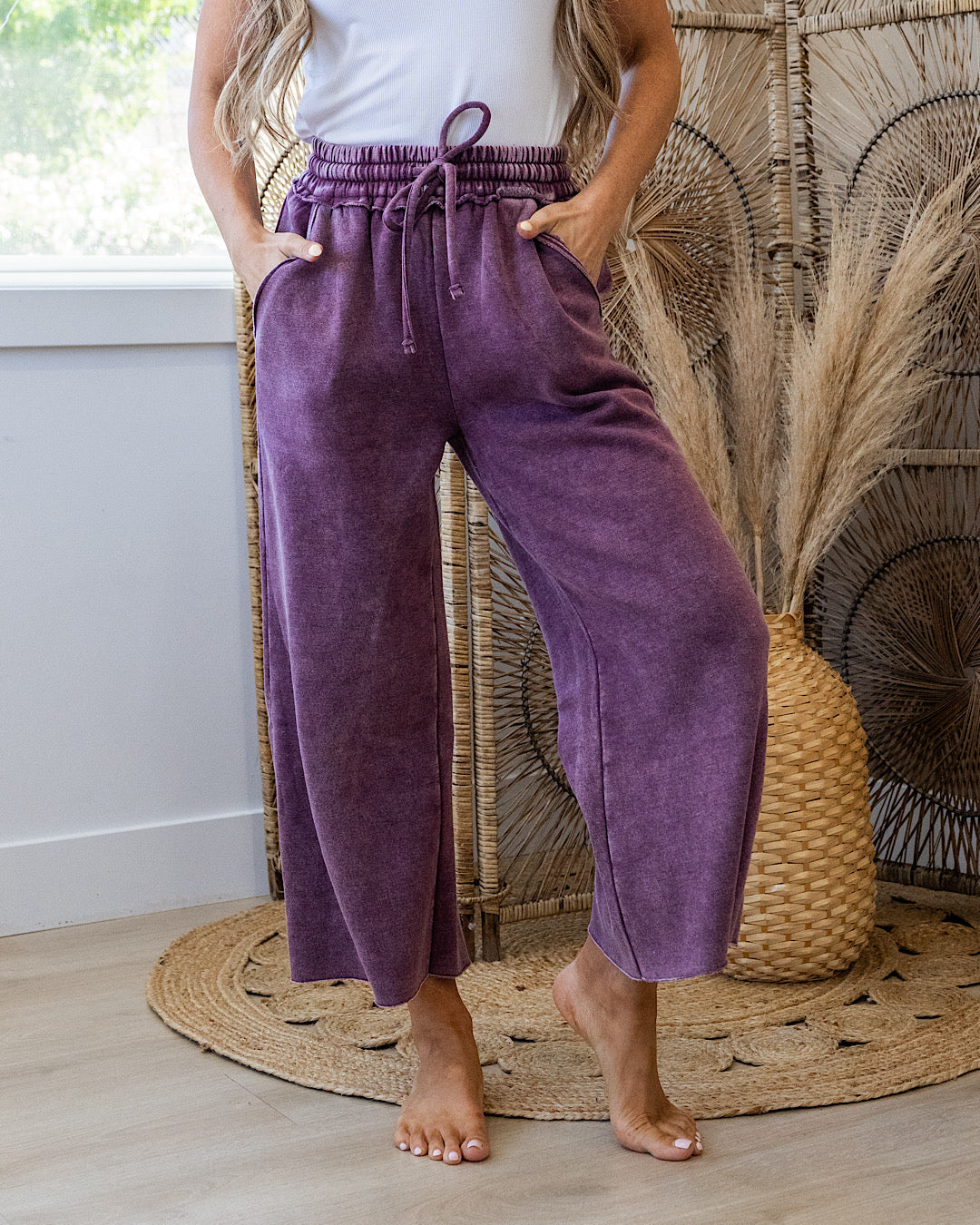 Pantalones anchos tipo cropped cómodos - Berenjena