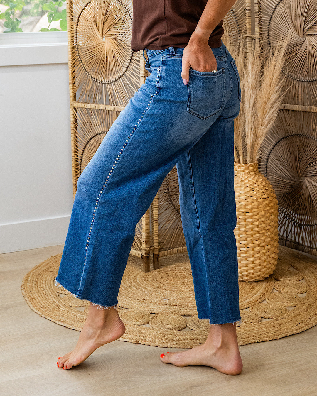 Jeans de pierna ancha con tachuelas KanCan Raelynn VENTA FINAL