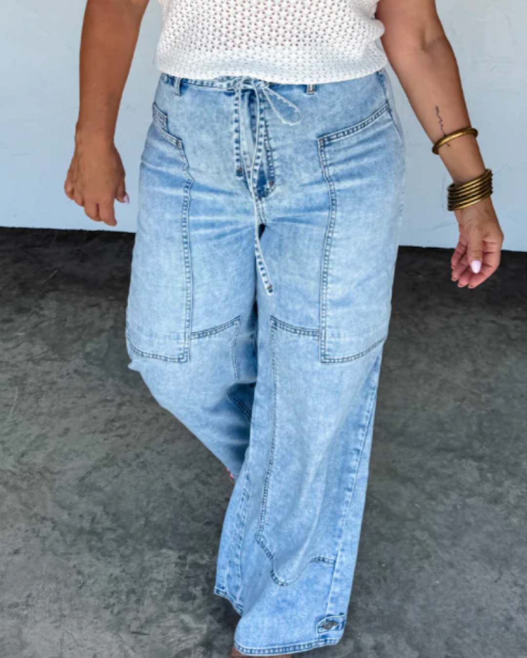 Jeans de pierna ancha con amarre en la cintura Blakeley Say Yes VENTA FINAL