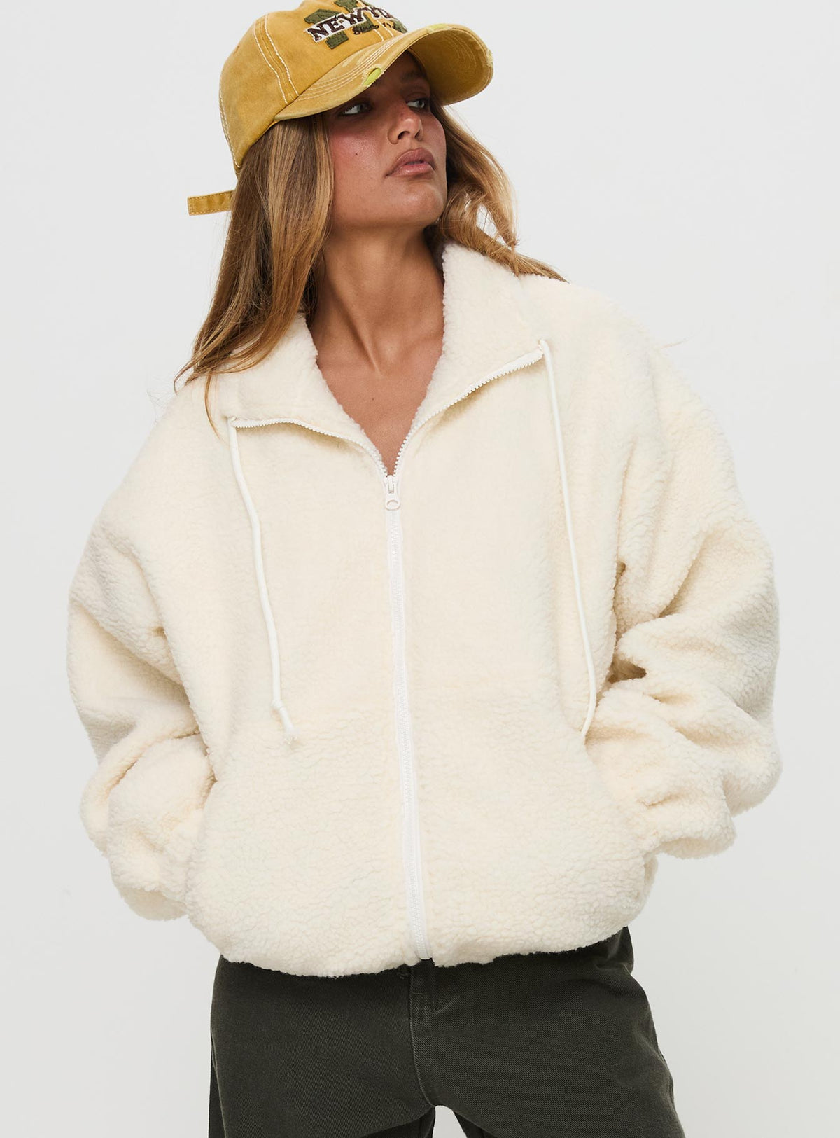 Chaqueta polar con cremallera Say My Name color crema