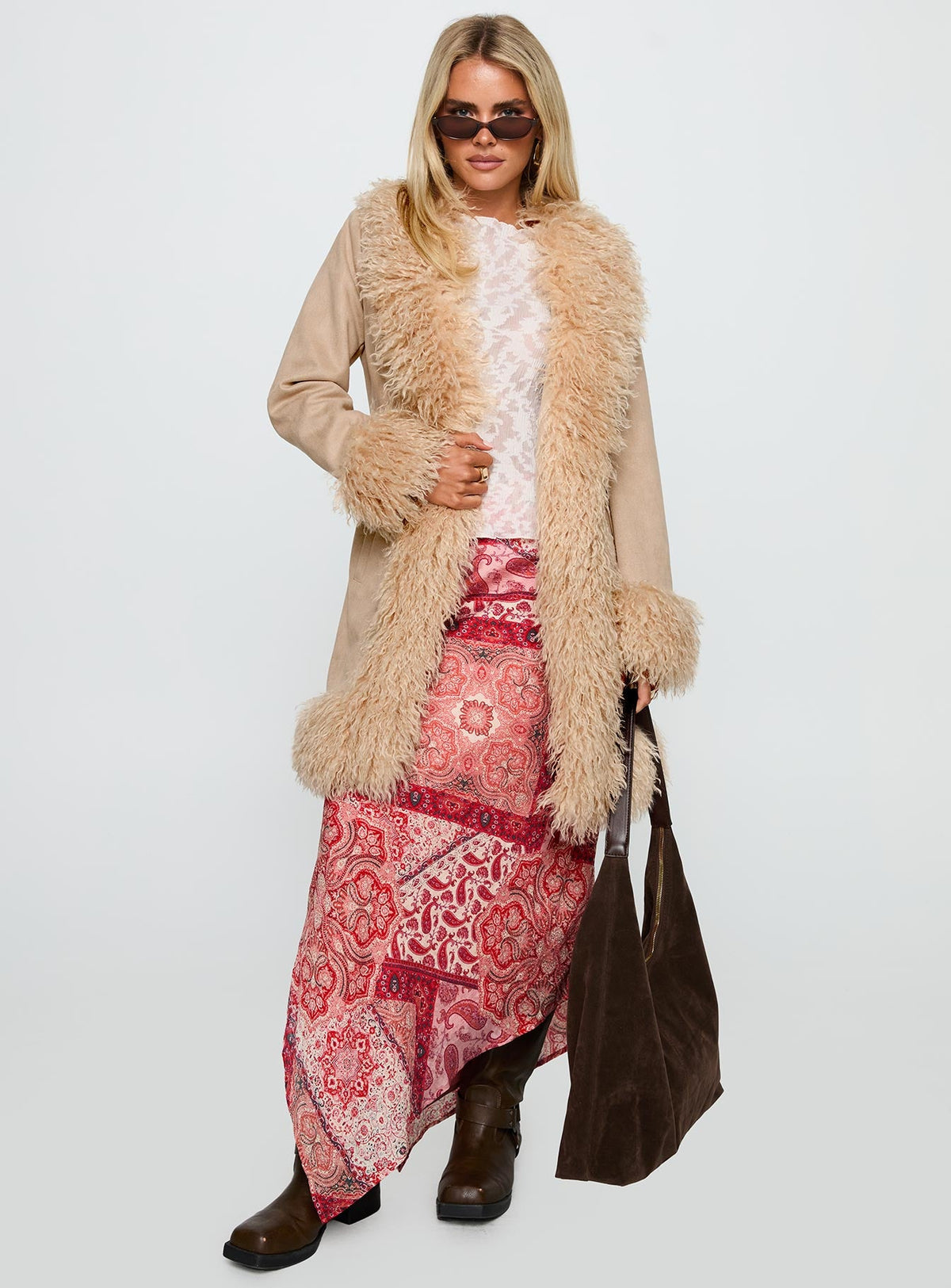 Chaqueta Josefina con detalle de pelo sintético en beige