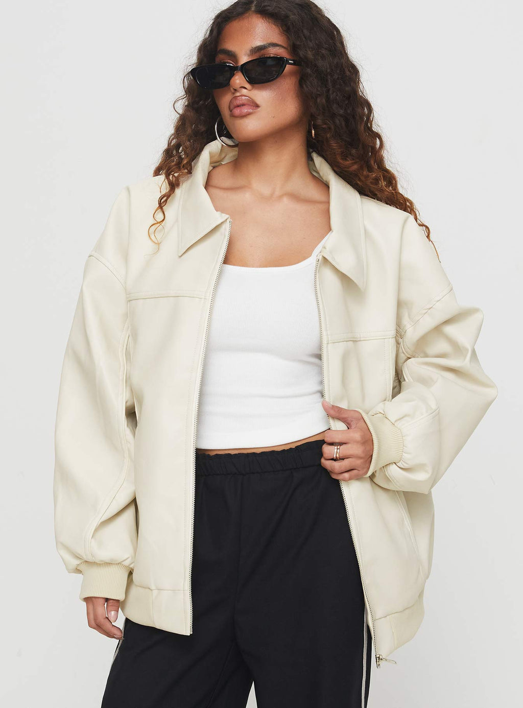 Chaqueta bomber de piel sintética Goldsmith color crema