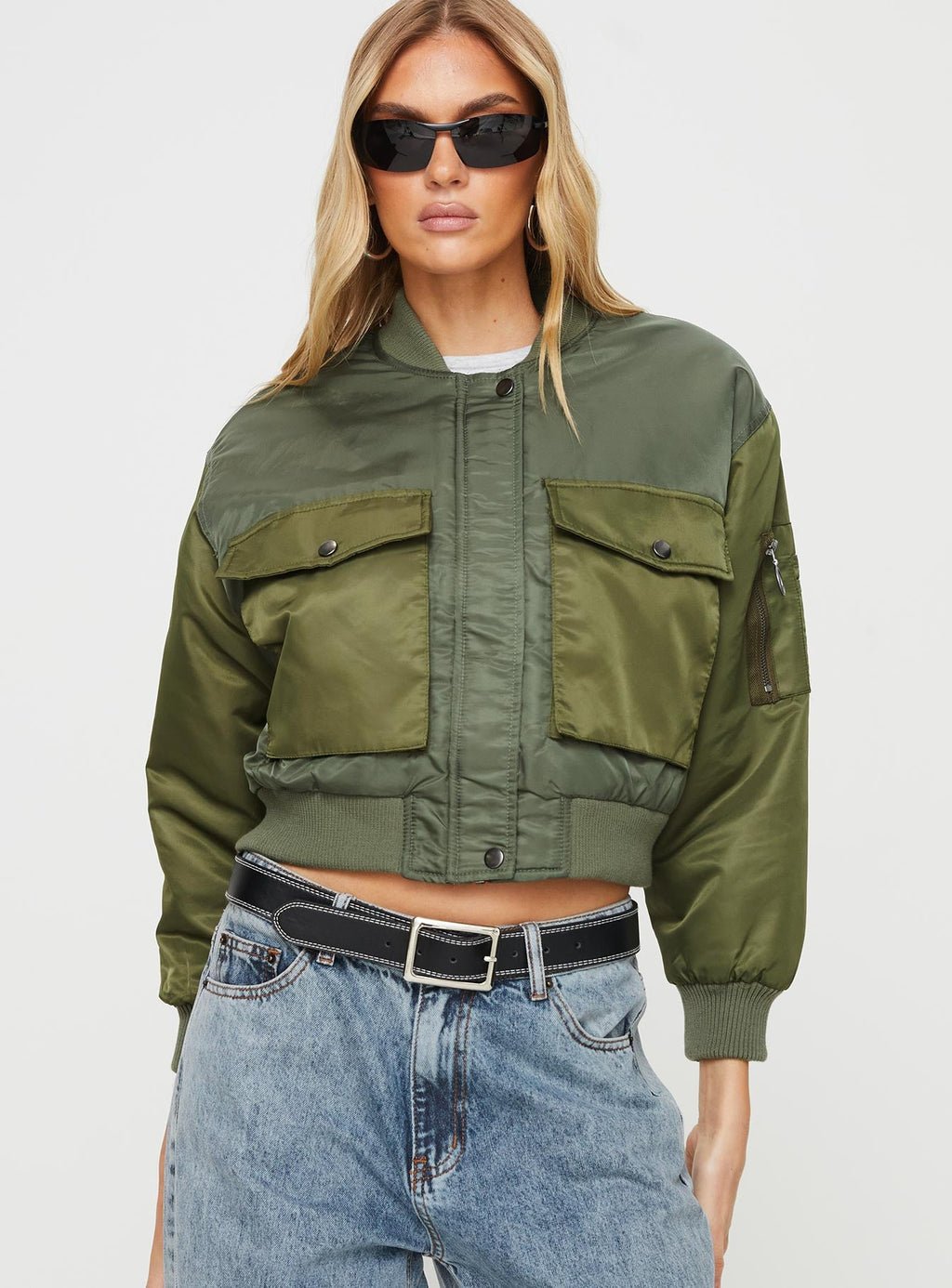 Chaqueta tipo bomber utilitaria Milener color oliva