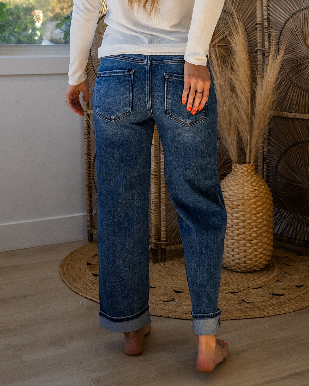 Jeans estilo boyfriend Risen Rowan sin efecto desgastado - Lavado oscuro