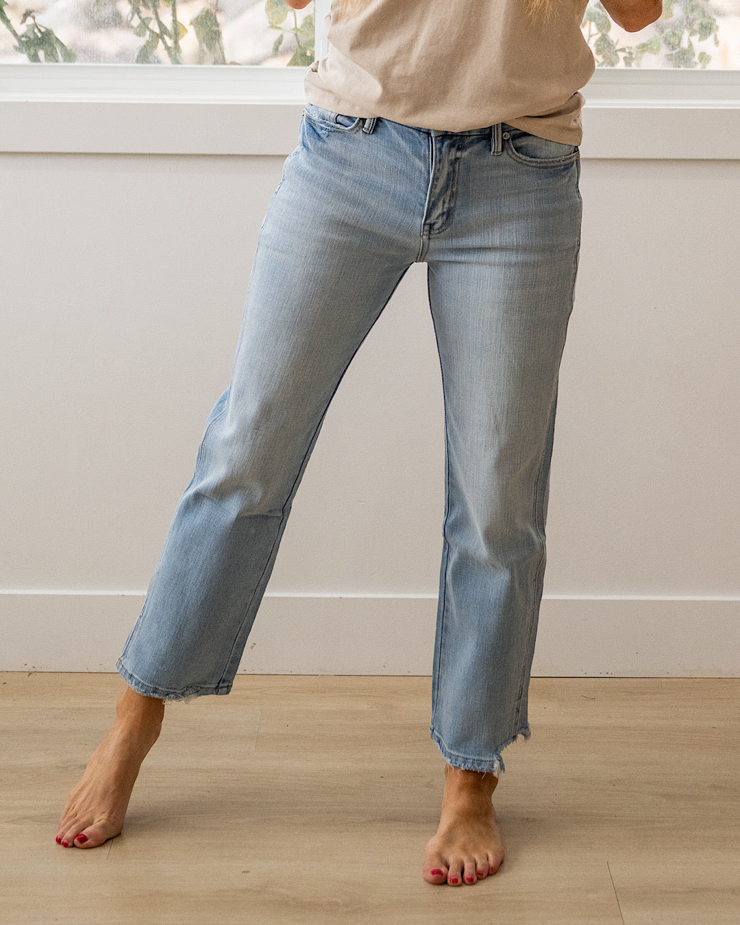 Jeans rectos KanCan Darci con abertura lateral