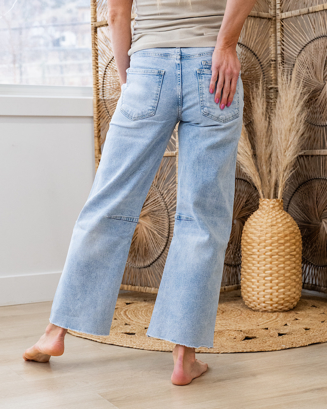 Jeans estilo barril Vervet Lettie en lavado ácido claro