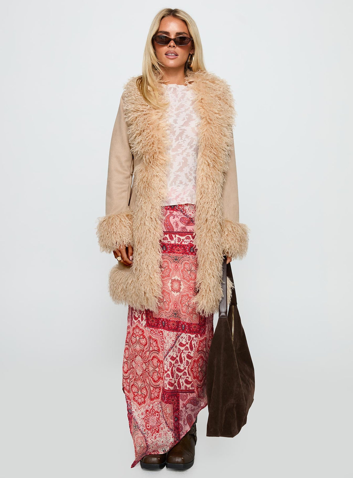 Chaqueta Josefina con detalle de pelo sintético en beige