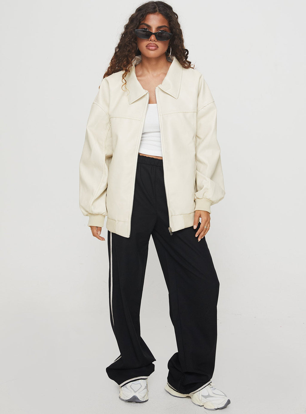 Chaqueta bomber de piel sintética Goldsmith color crema