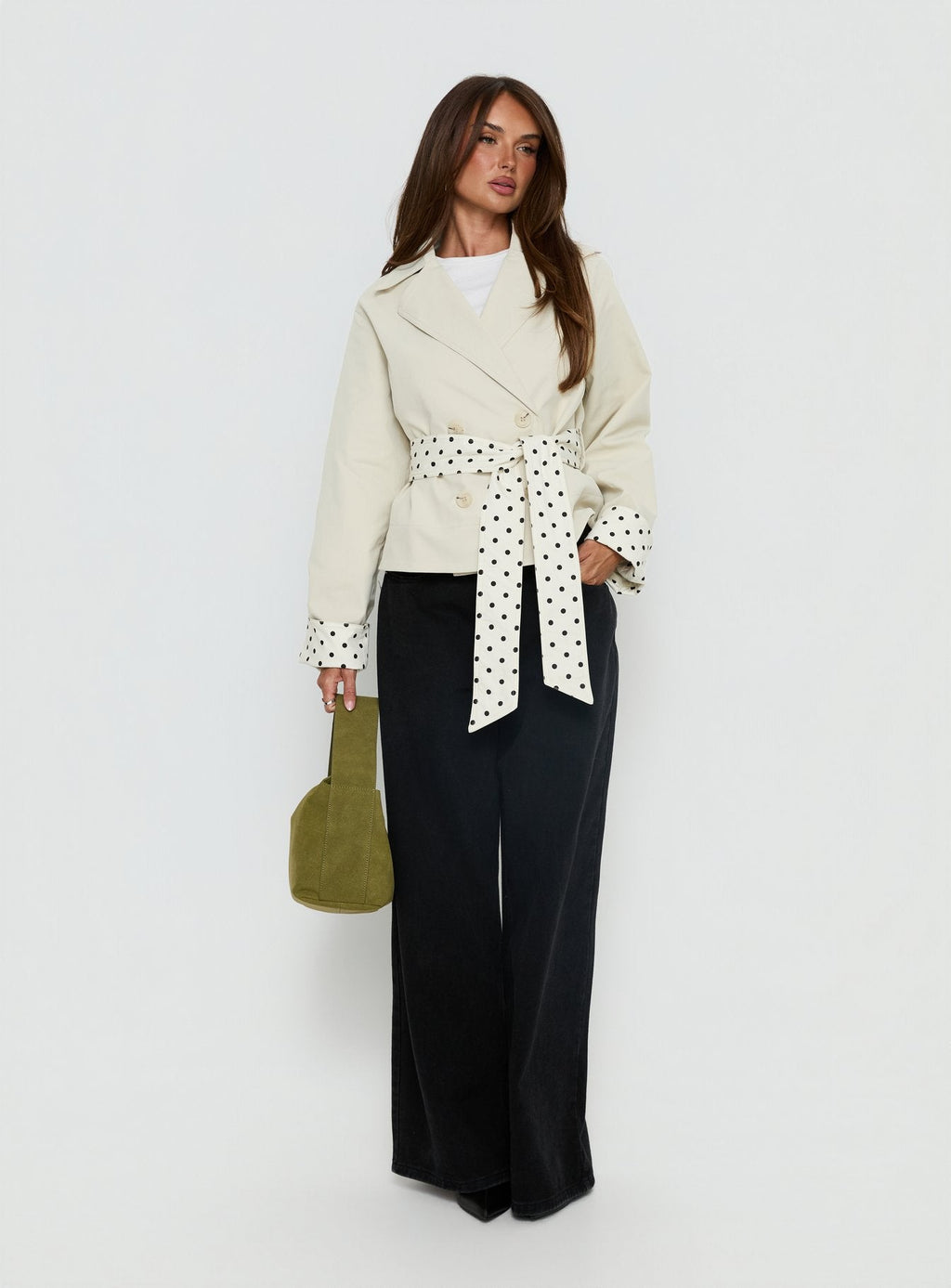 Gabardina corta Meriana beige con lunares