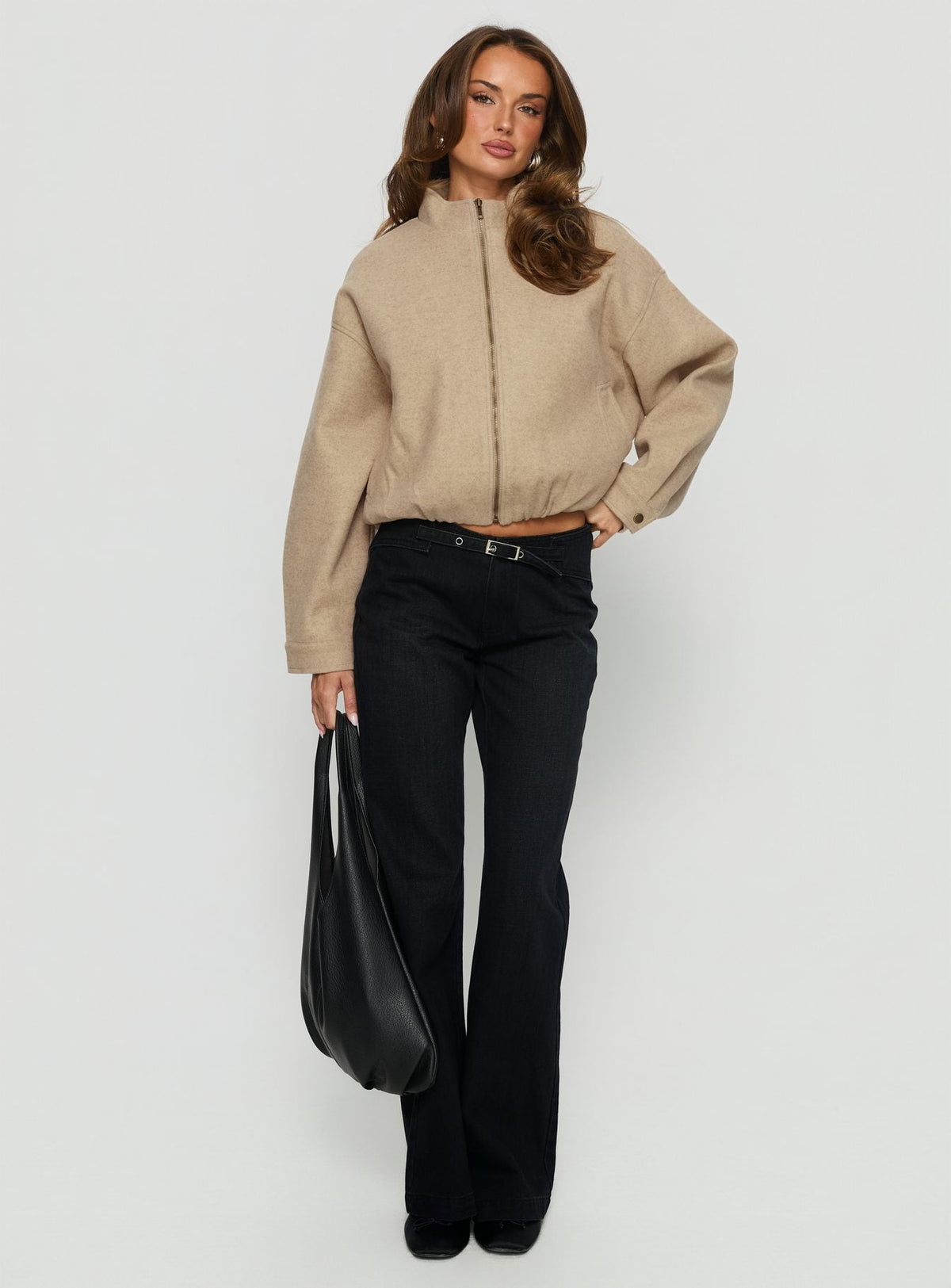 Chaqueta tipo bomber corta de lana sintética Chayden en color beige