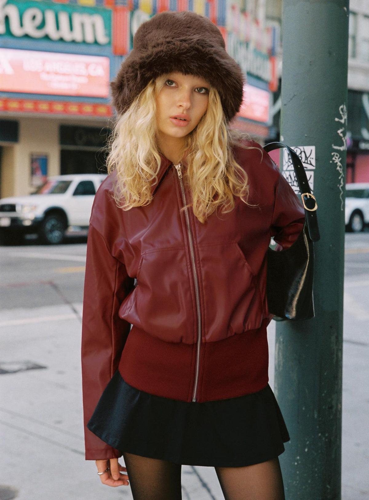 Chaqueta tipo bomber de cuero sintético Radio On Blast roja