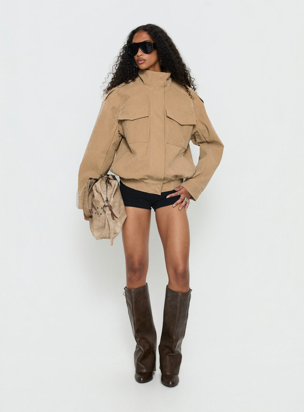 Chaqueta cargo de cuello embudo Double Life color beige