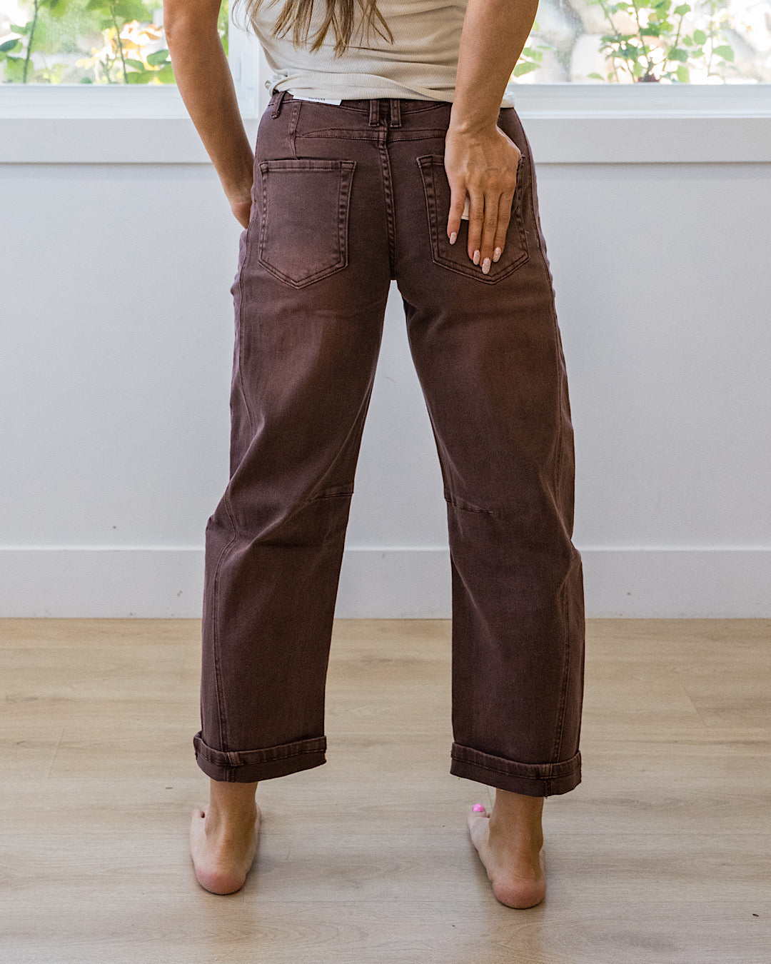 ¡NUEVO! Jeans Alexandra corte barril sin efecto desgastado - Marrón ron