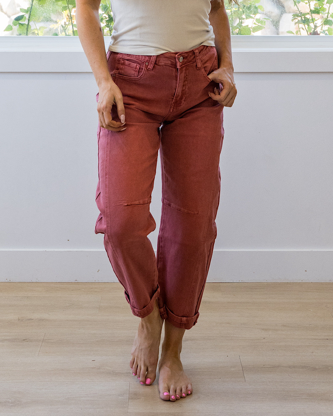 ¡NUEVO! Jeans Alexandra corte barril sin desgaste - Cabernet