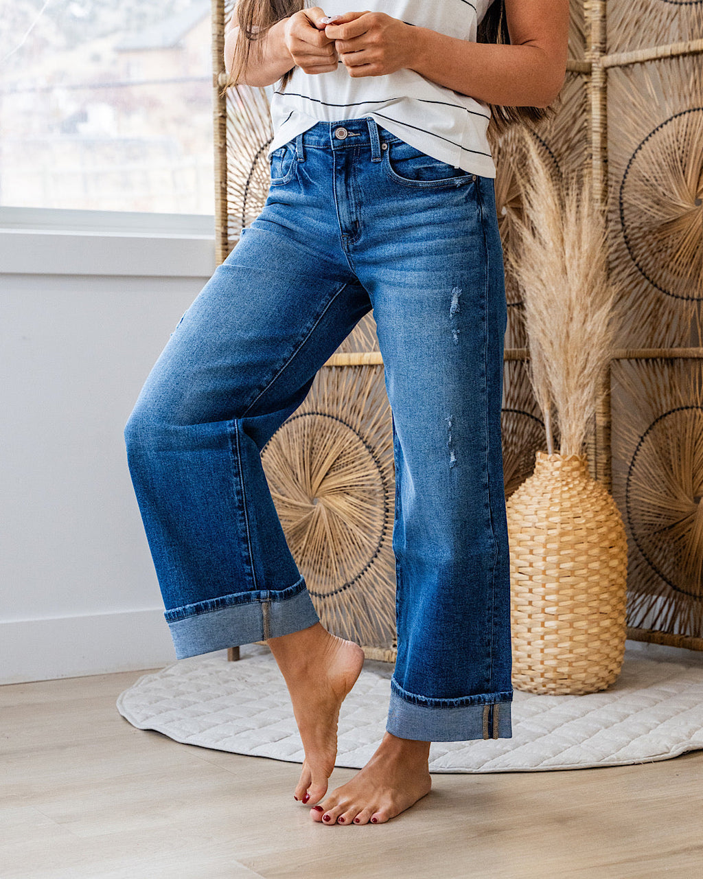 Jeans KanCan Jennifer de pernera ancha con dobladillo enrollado - Lavado oscuro