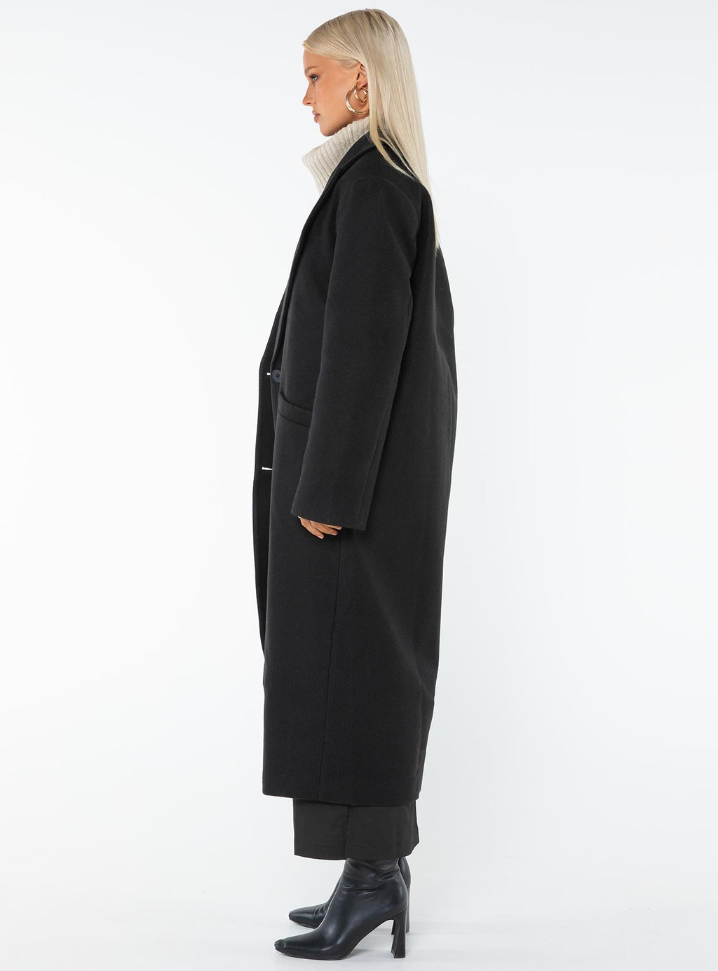 Abrigo Olsen negro