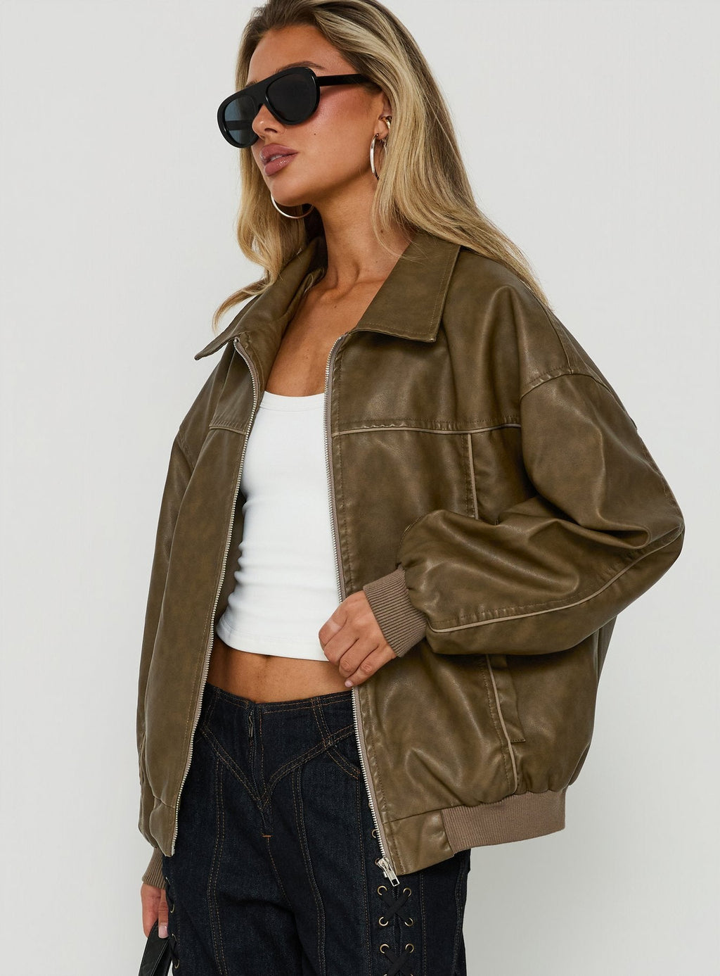 Chaqueta tipo bomber de piel sintética Goldsmith, color marrón lavado