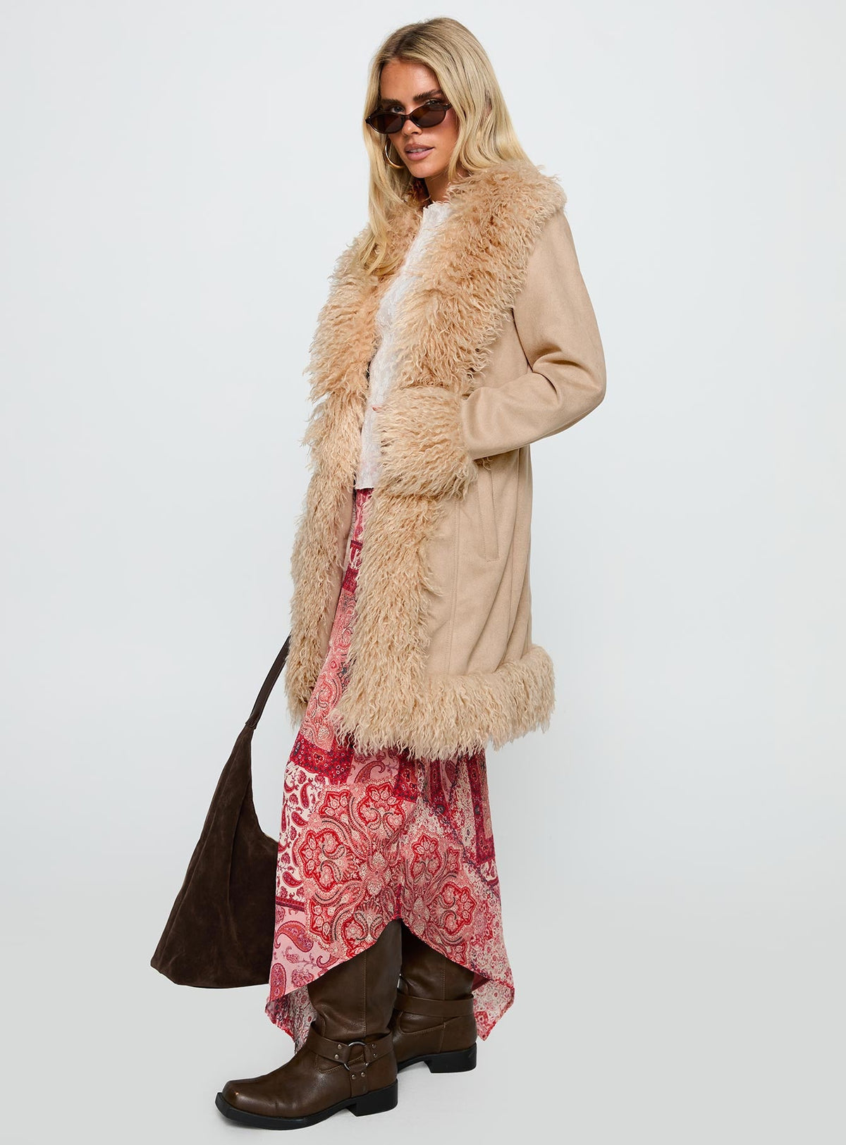 Chaqueta Josefina con detalle de pelo sintético en beige