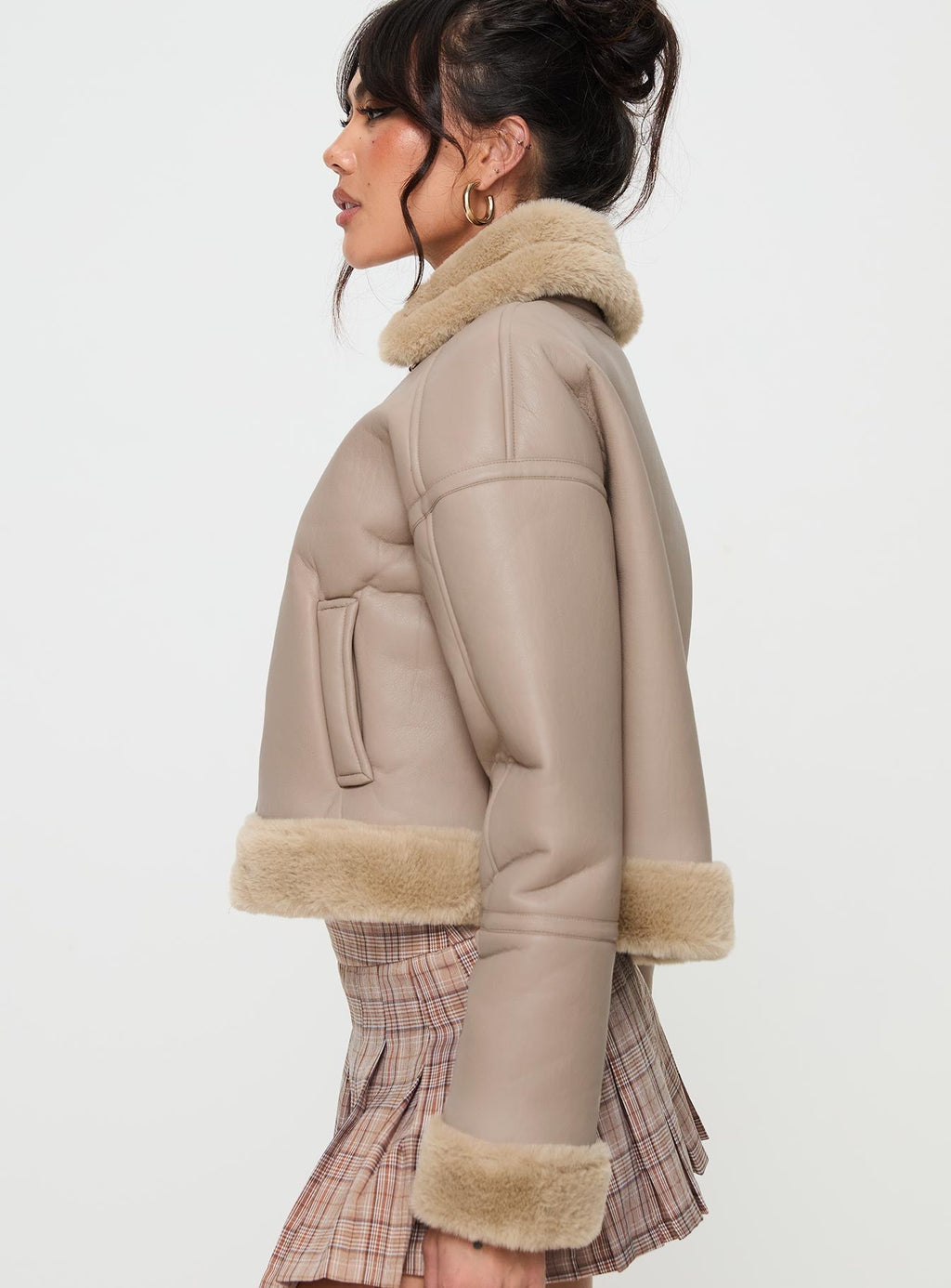 Chaqueta de piel sintética Henessy beige