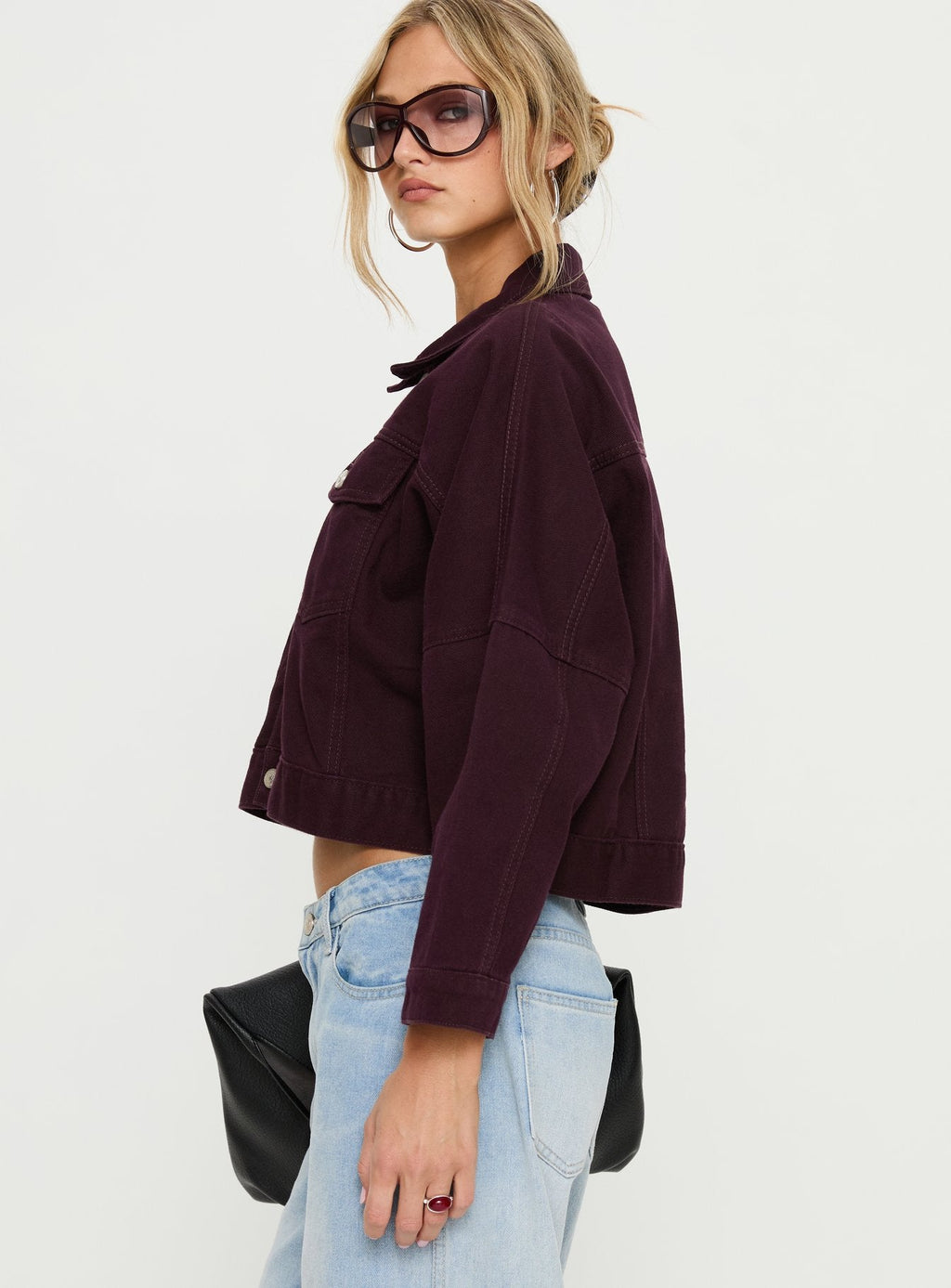 Chaqueta vaquera Hughes color grosella