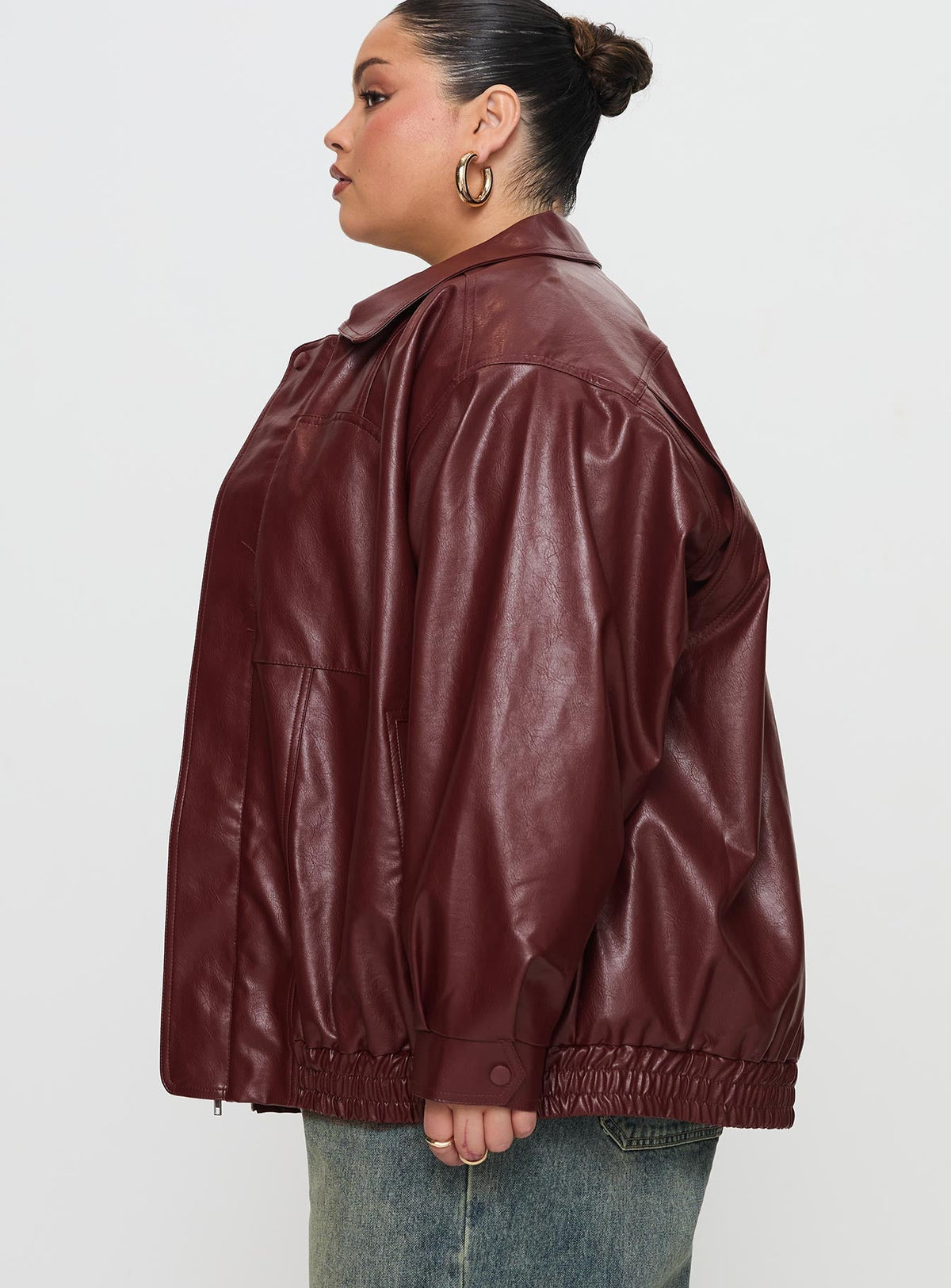 Chaqueta de piel sintética Devija color burdeos, talla grande