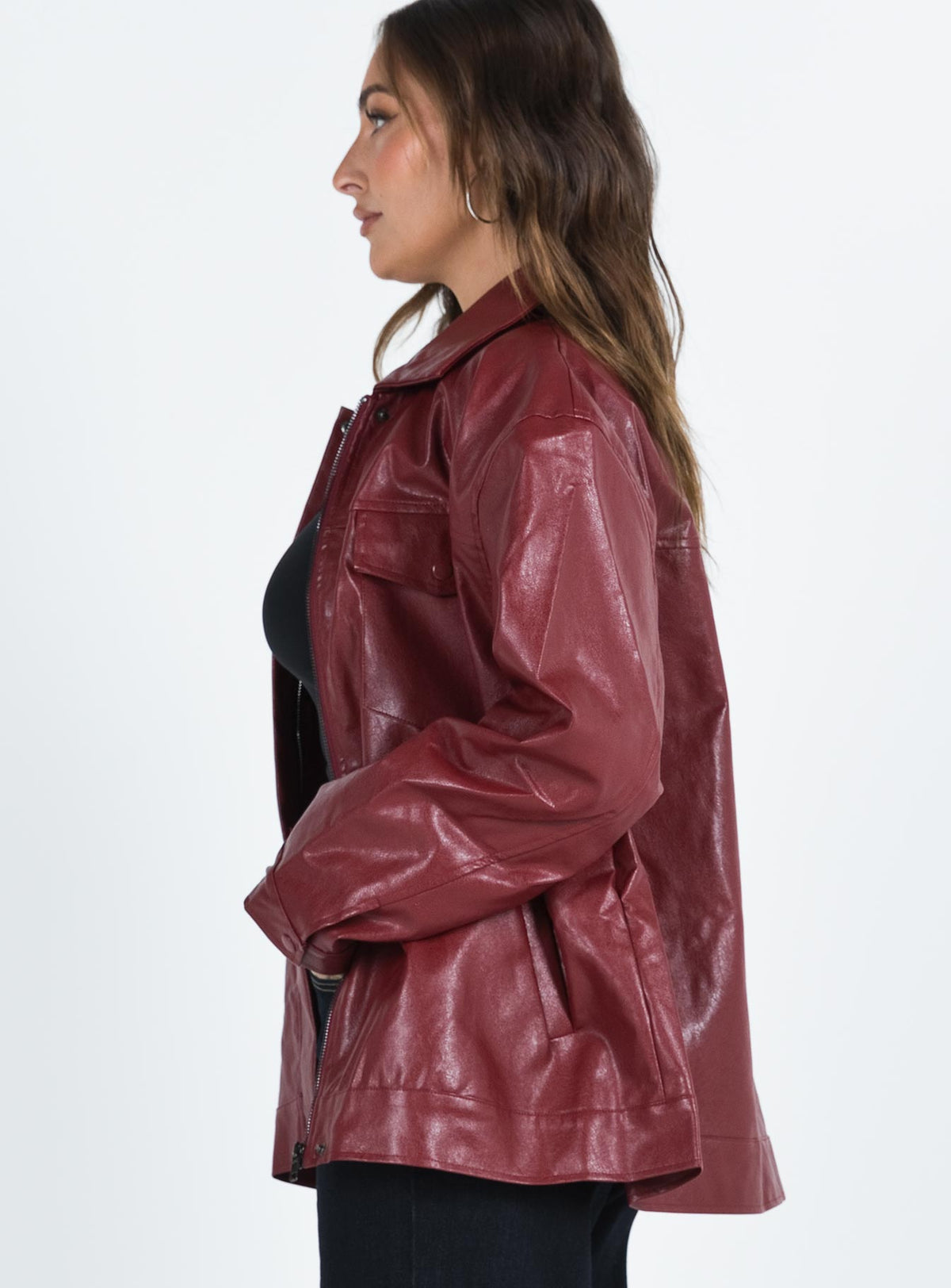 Chaqueta de piel sintética Callie color burdeos