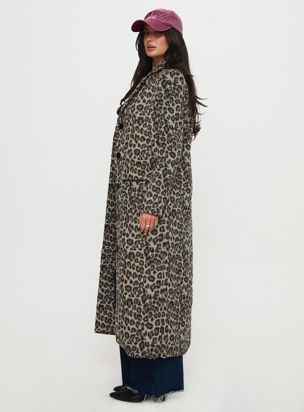 Cosmo, por favor, abrigo de leopardo
