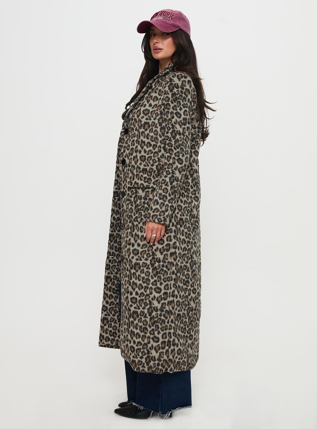 Cosmo, por favor, abrigo de leopardo