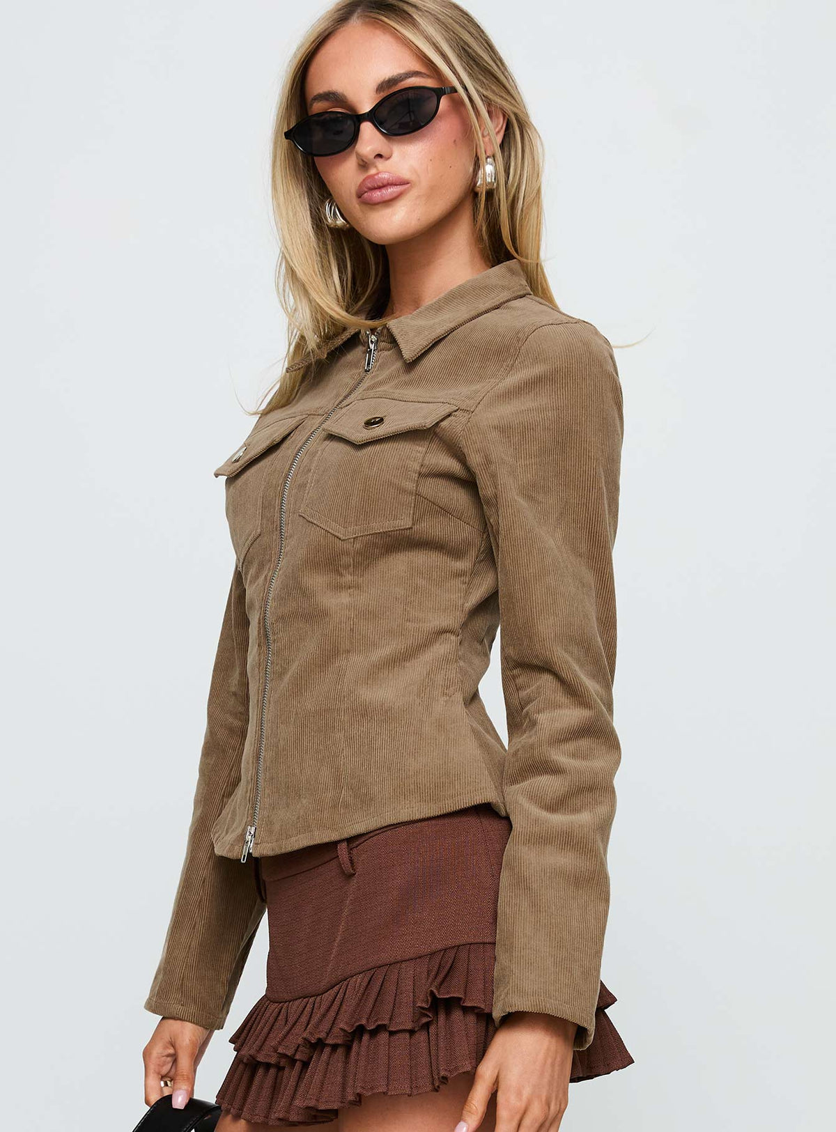 Chaqueta Rohana color nogal