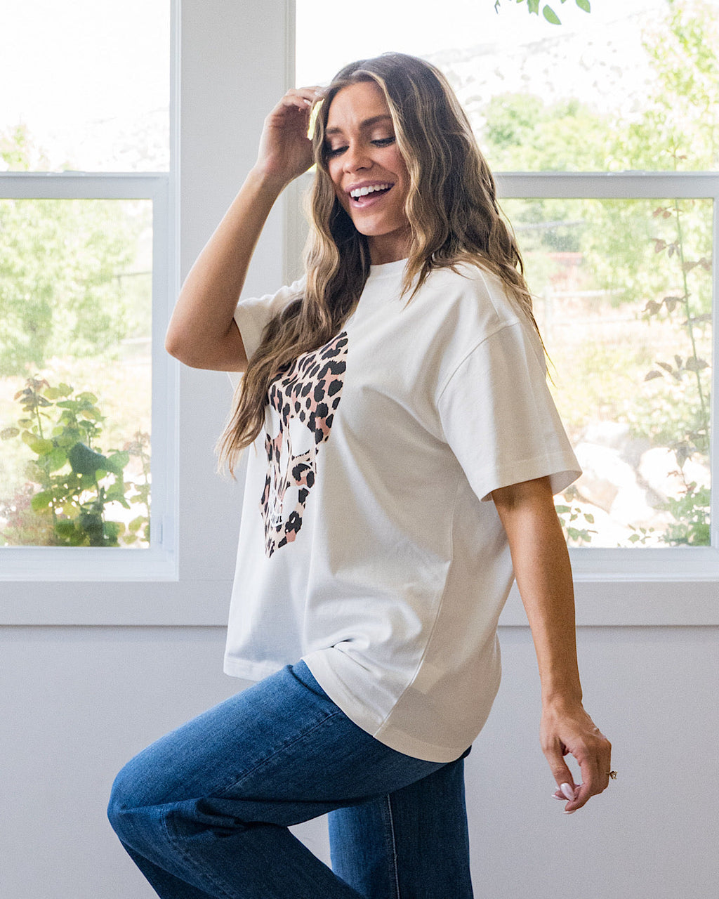 ¡NUEVO! Camiseta Boyfriend Purr-fectly Spooky de Ampersand Ave