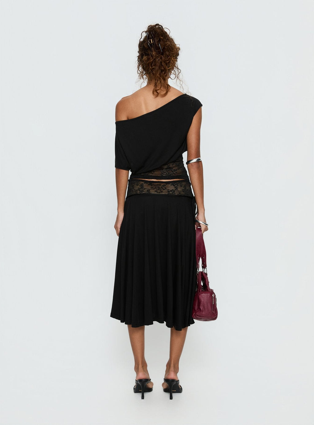 Falda midi de encaje Marienna negra