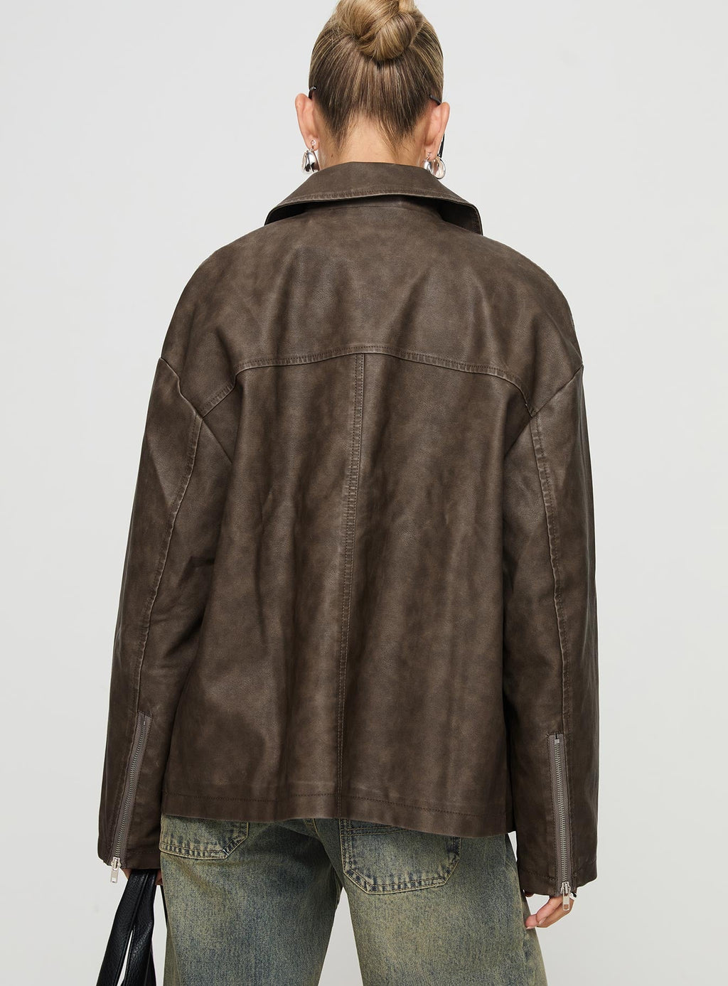 Chaqueta tipo "dad" de piel sintética con cuello, color marrón lavado