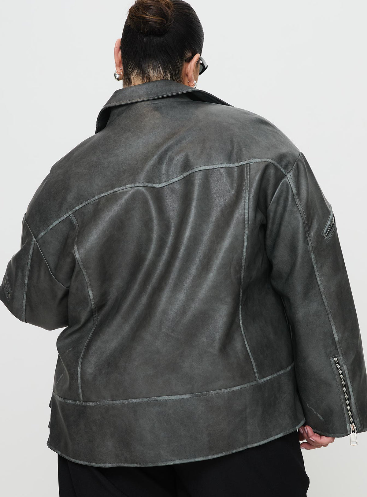 Chaqueta de piel sintética Magnets color carbón lavado, talla grande