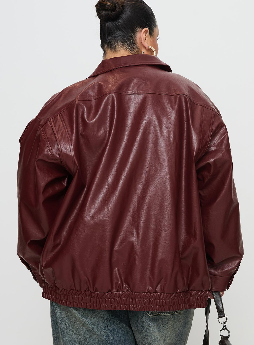 Chaqueta de piel sintética Devija color burdeos, talla grande
