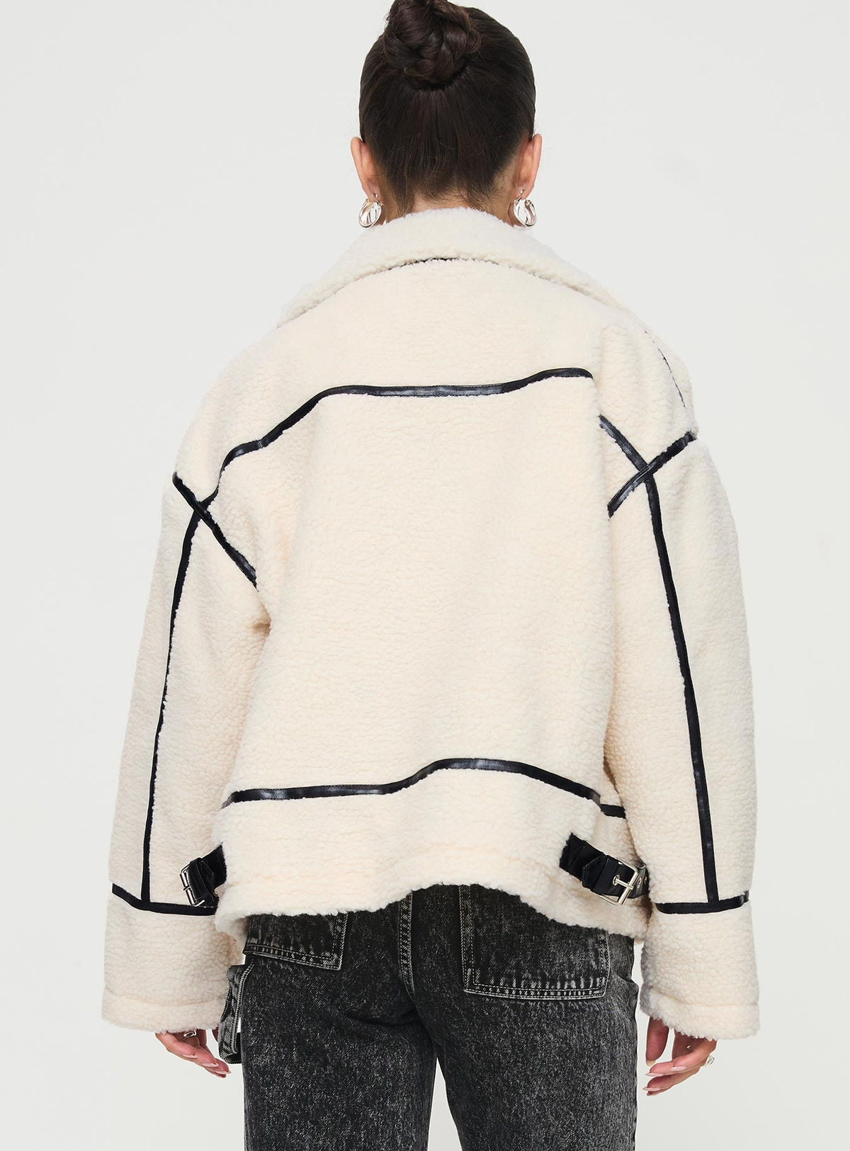 Chaqueta de borrego Lumanara color crema