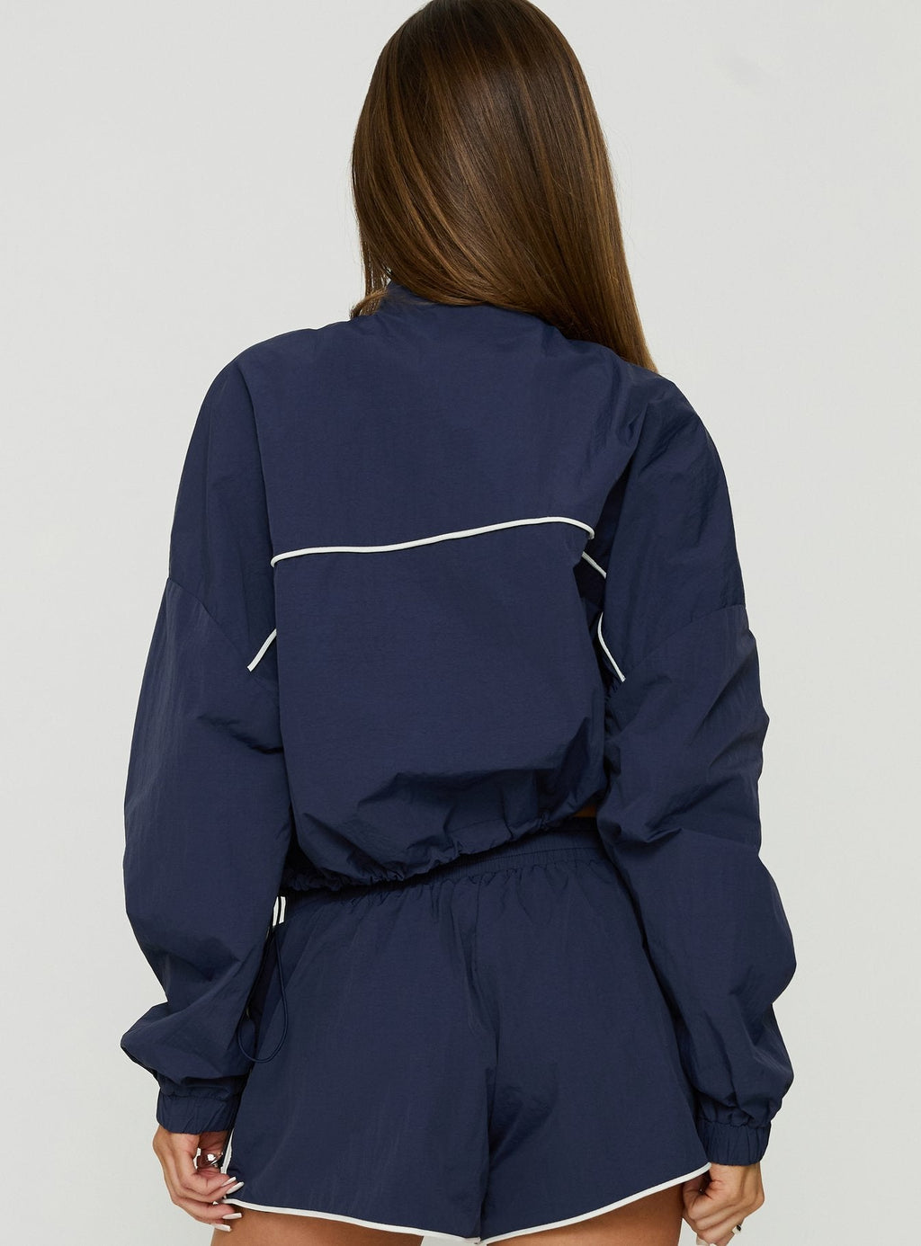 Chaqueta cortavientos con cuello embudo Shayyla azul marino / blanco