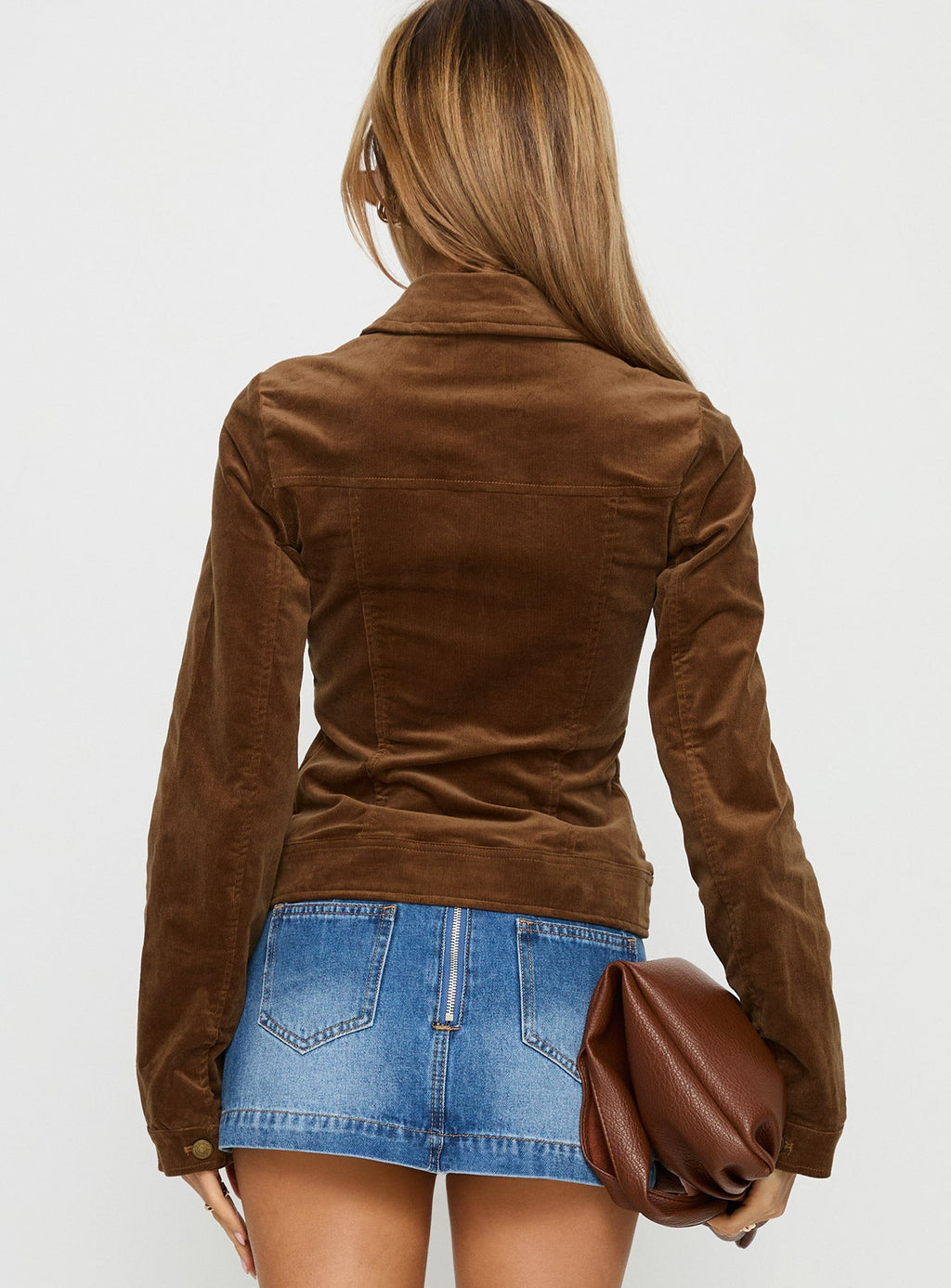 Chaqueta entallada de pana Jadeann, color marrón
