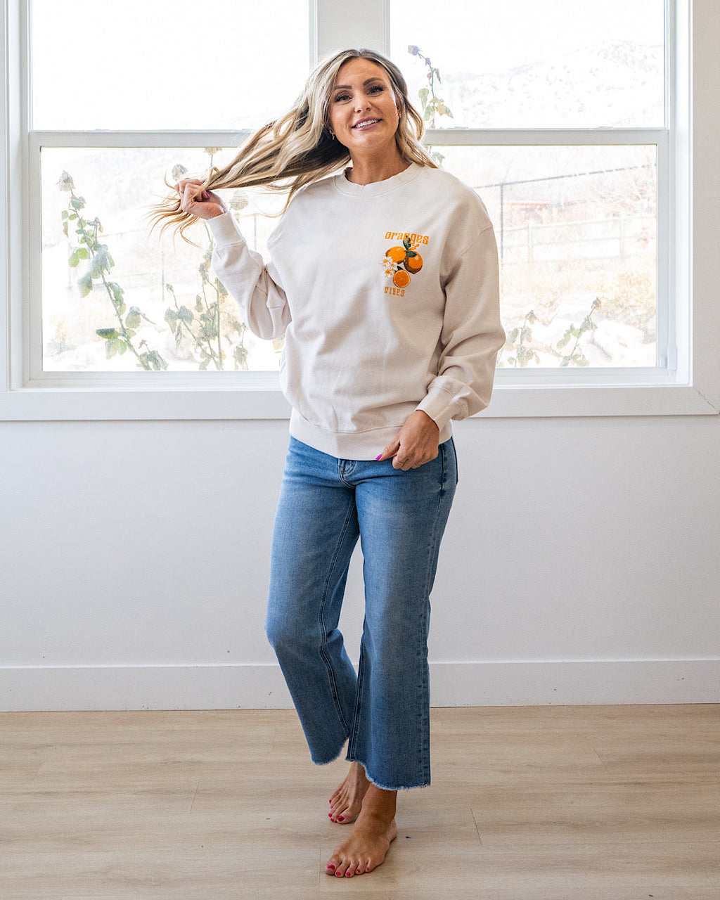 Sudadera color crema Oranges Vibes