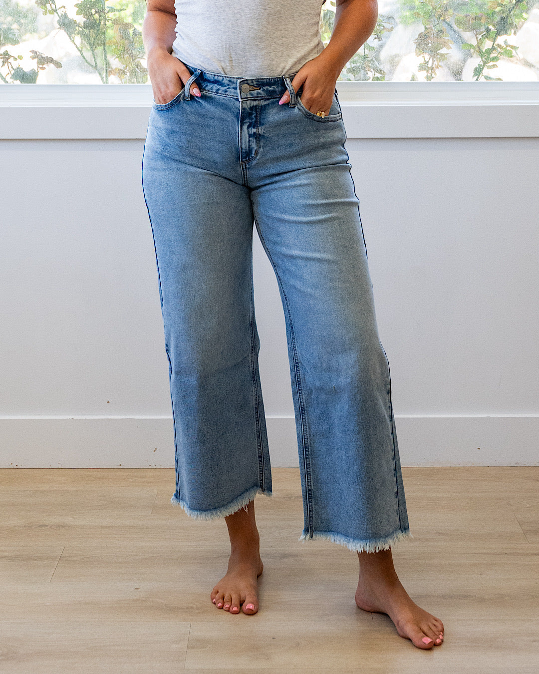 Jeans de pierna ancha Logan Fray Hem de KanCan