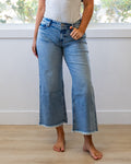 Jeans de pierna ancha Logan Fray Hem de KanCan