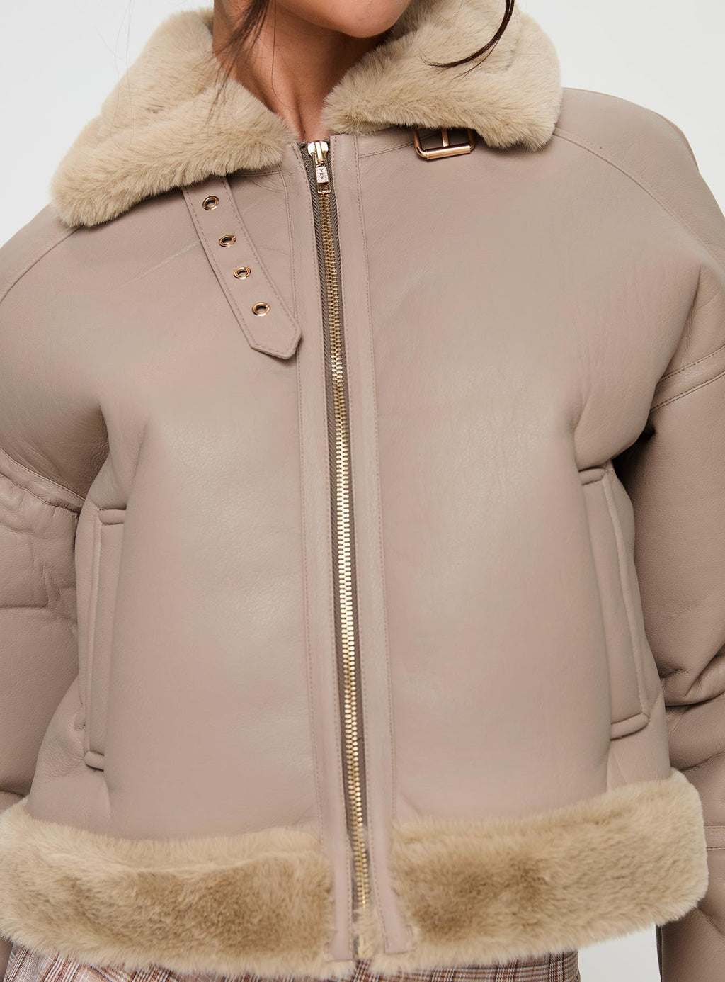 Chaqueta de piel sintética Henessy beige
