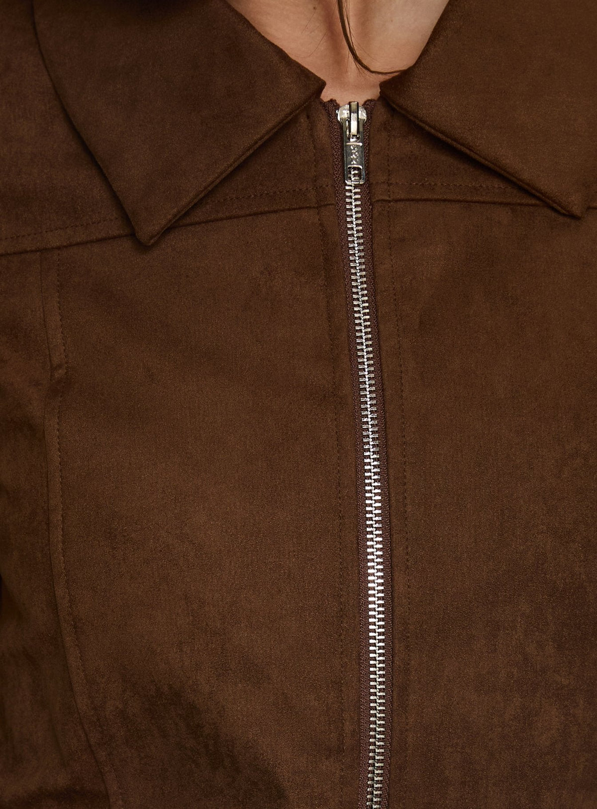 Chaqueta de flecos Dakohda color marrón chocolate