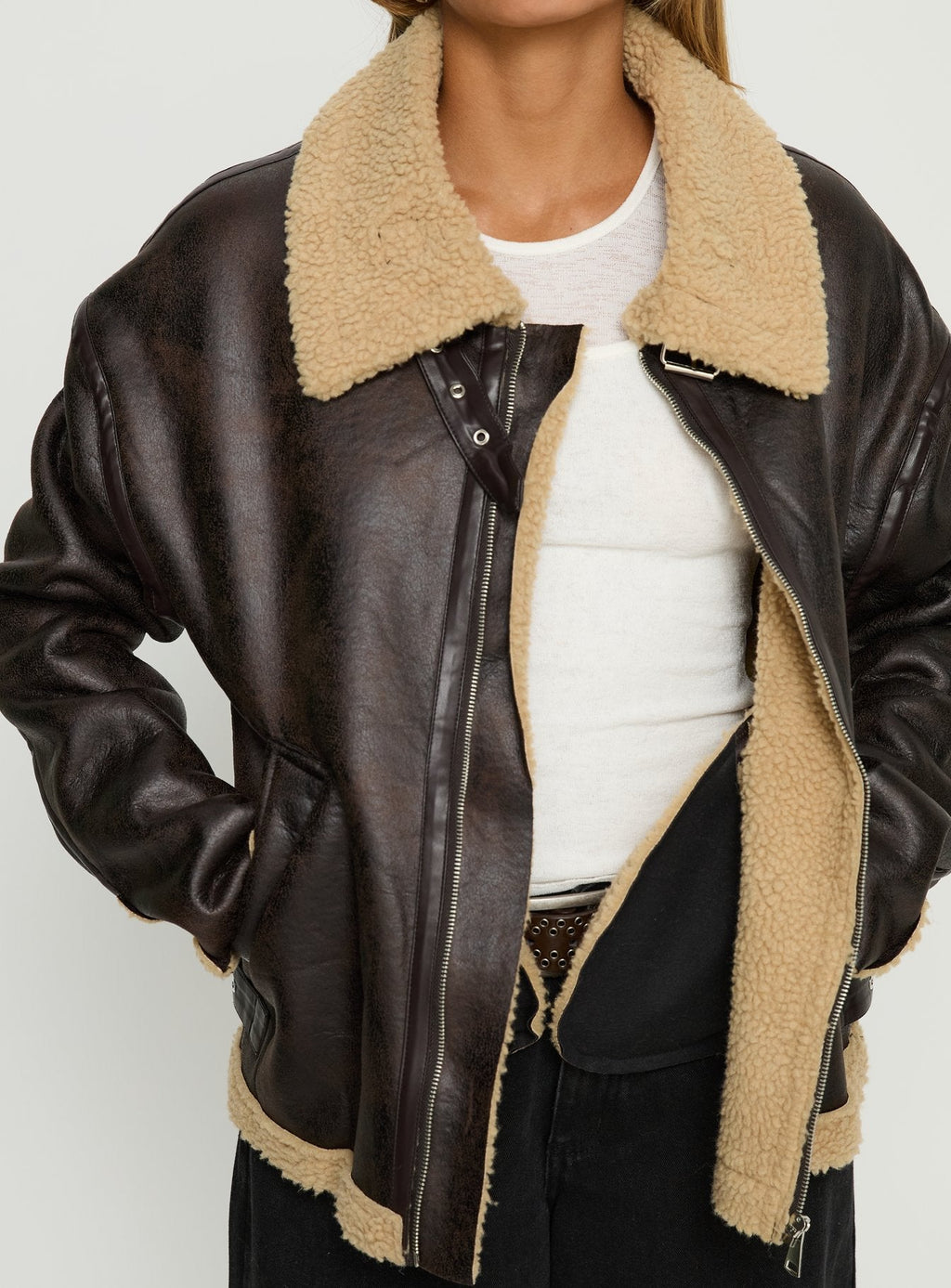 Chaqueta con cuello Benetta marrón