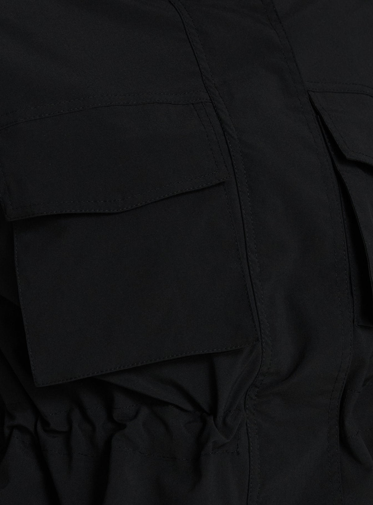 Chaqueta de cuello embudo Annisa negra