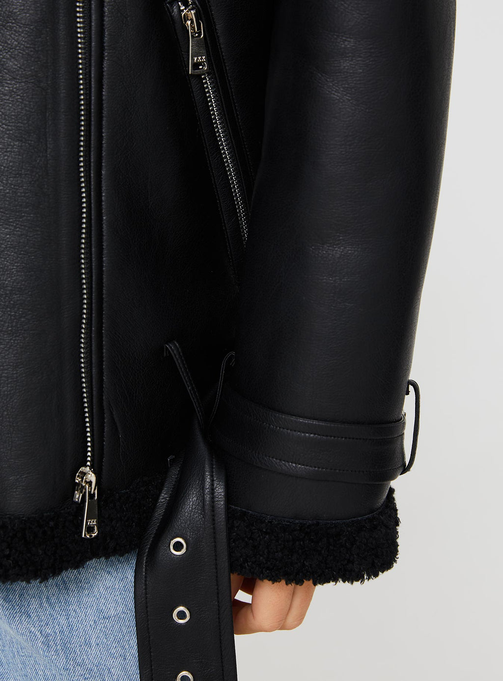 Chaqueta de piel sintética con borrego Maudie negra