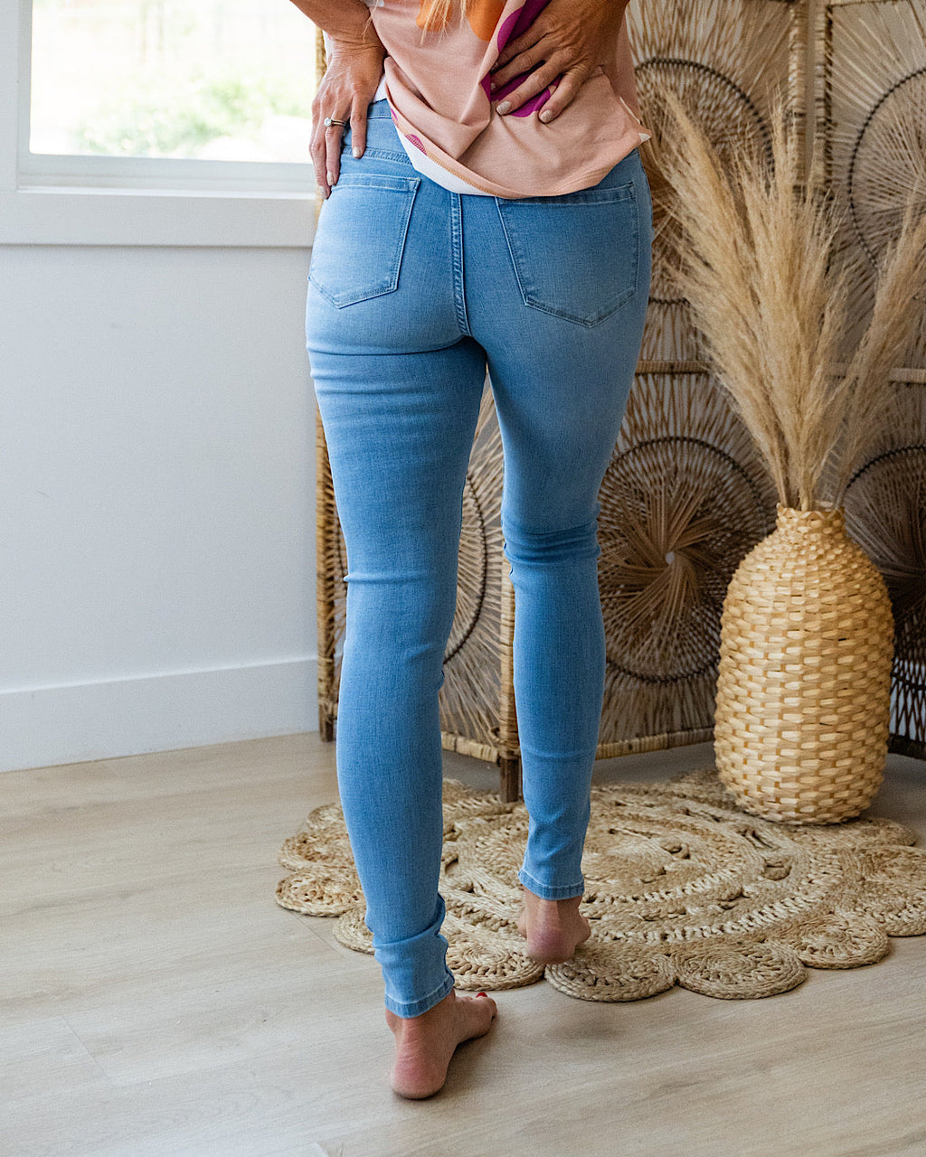 Jeans ajustados KanCan Diana sin efecto desgastado - Lavado claro VENTA FINAL